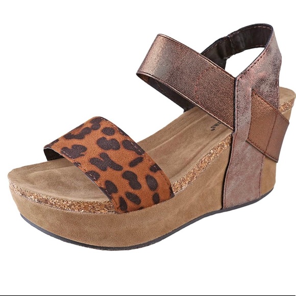 Pierre Dumas Platform Wedge Open Toe Sandals - Picture 1 of 5